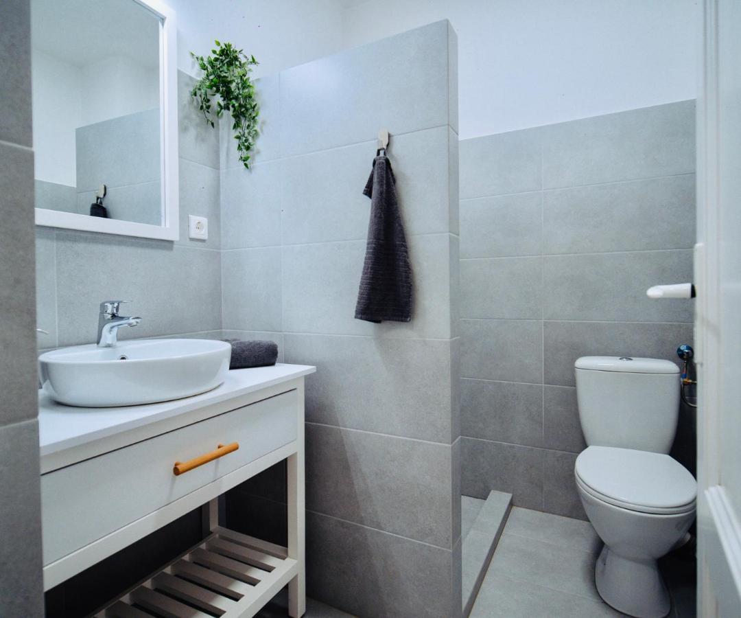 Zakarias Apartments Меркуря-Чук Экстерьер фото