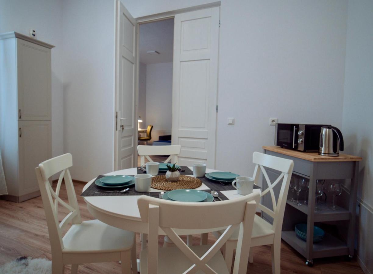 Zakarias Apartments Меркуря-Чук Экстерьер фото