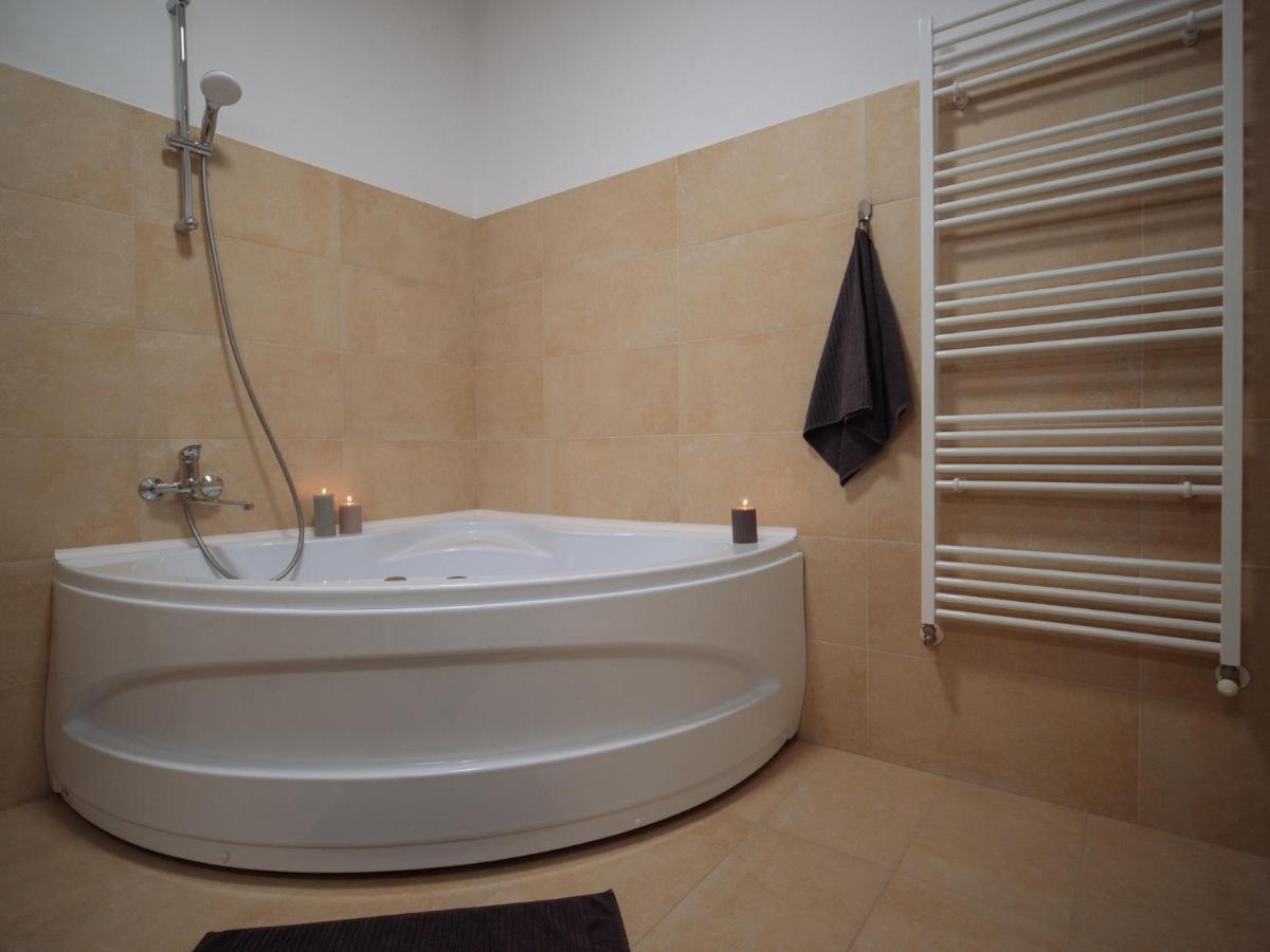 Zakarias Apartments Меркуря-Чук Экстерьер фото