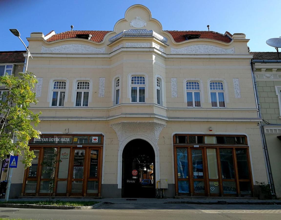 Zakarias Apartments Меркуря-Чук Экстерьер фото