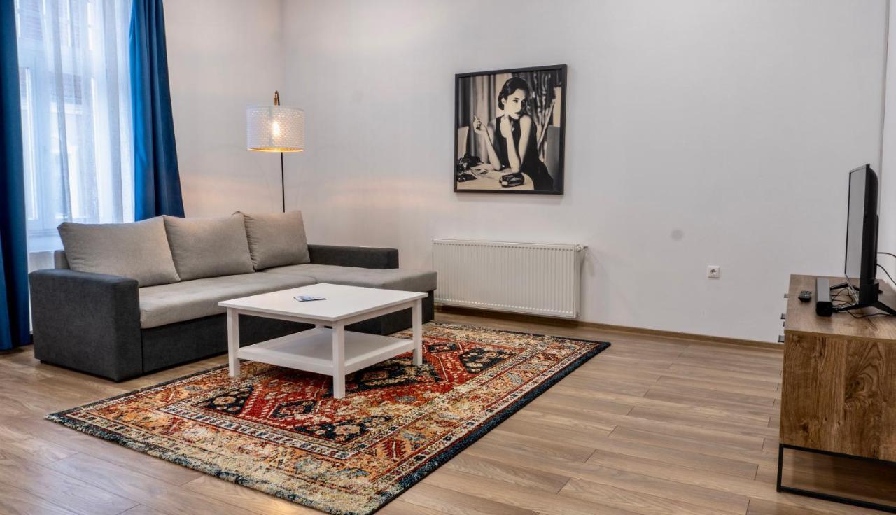 Zakarias Apartments Меркуря-Чук Экстерьер фото